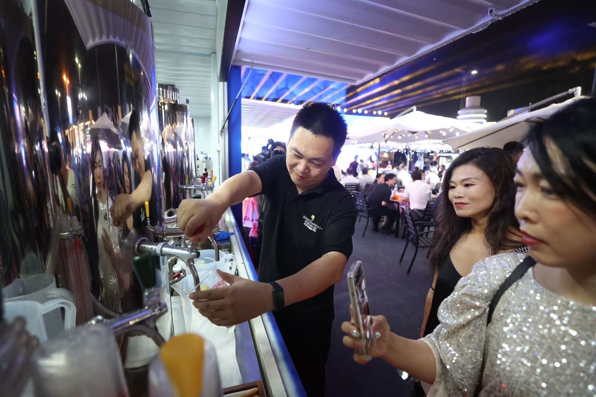 酒节亮相奥, 编辑, 集了众多体 酒节亮相奥, 编辑, 集了众多体