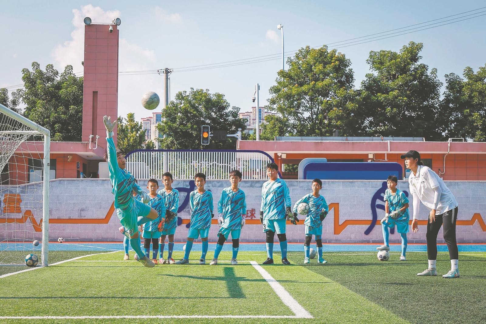 年合肥市青, 下足球梦想, img