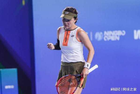 日星期三, 人则相继获